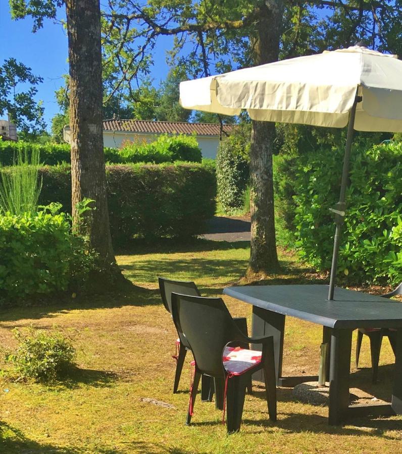 Vakantie Woning Le Chat Maison 175 Ecuras Esterno foto